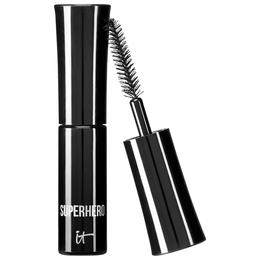 It Cosmetics > Superhero Elastic Stretch Mini Mascara