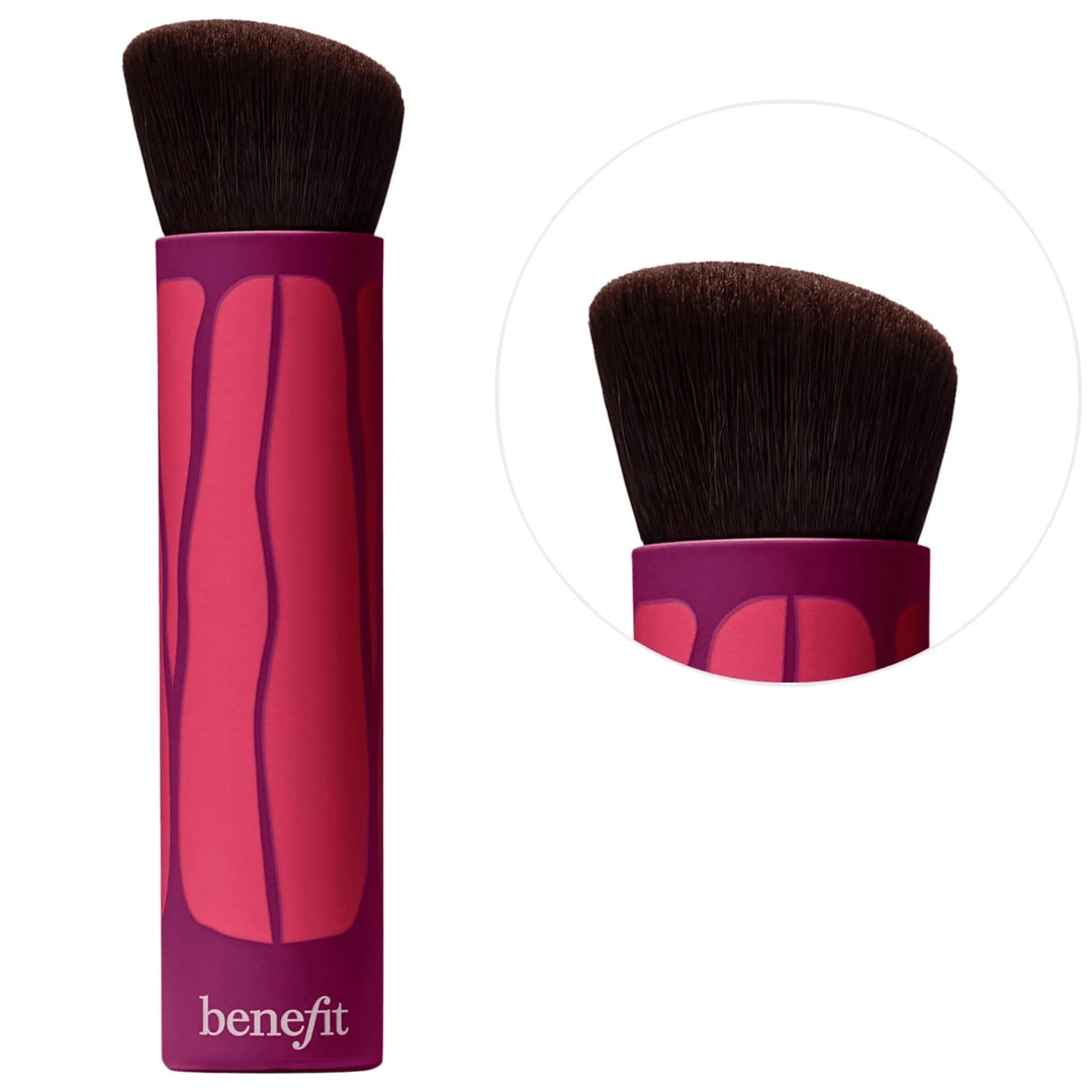 Benefit Cosmetics > Hoola WaveMaker Bronzer Brush